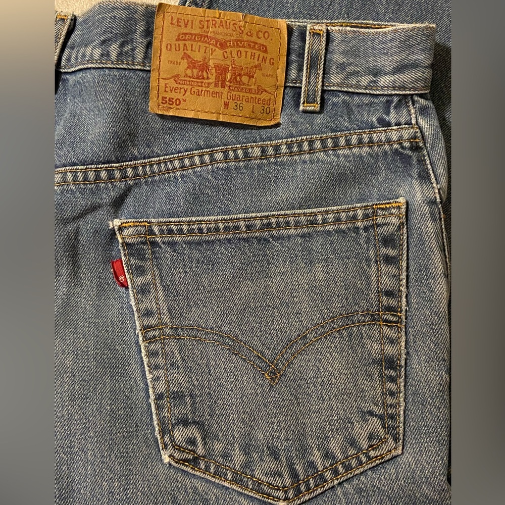 Vintage Men’s Levi 550 Jeans. 36 X 30.